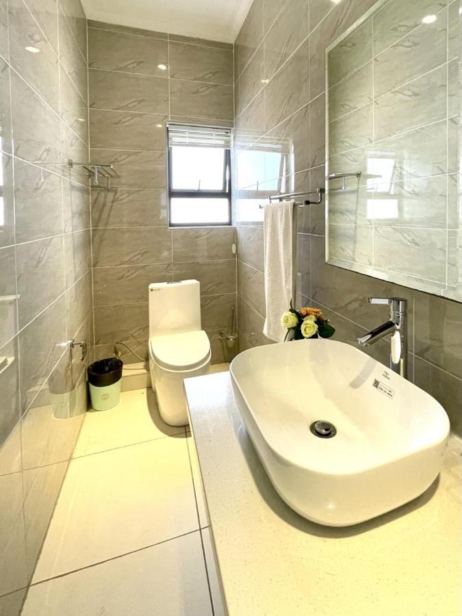 Atlantic Pearl Guest House ميدراند المظهر الخارجي الصورة