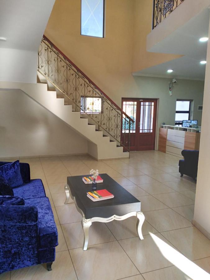 Atlantic Pearl Guest House ميدراند المظهر الخارجي الصورة