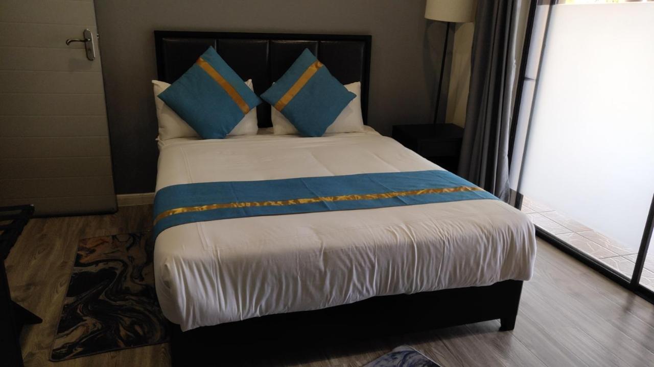 Atlantic Pearl Guest House ميدراند المظهر الخارجي الصورة